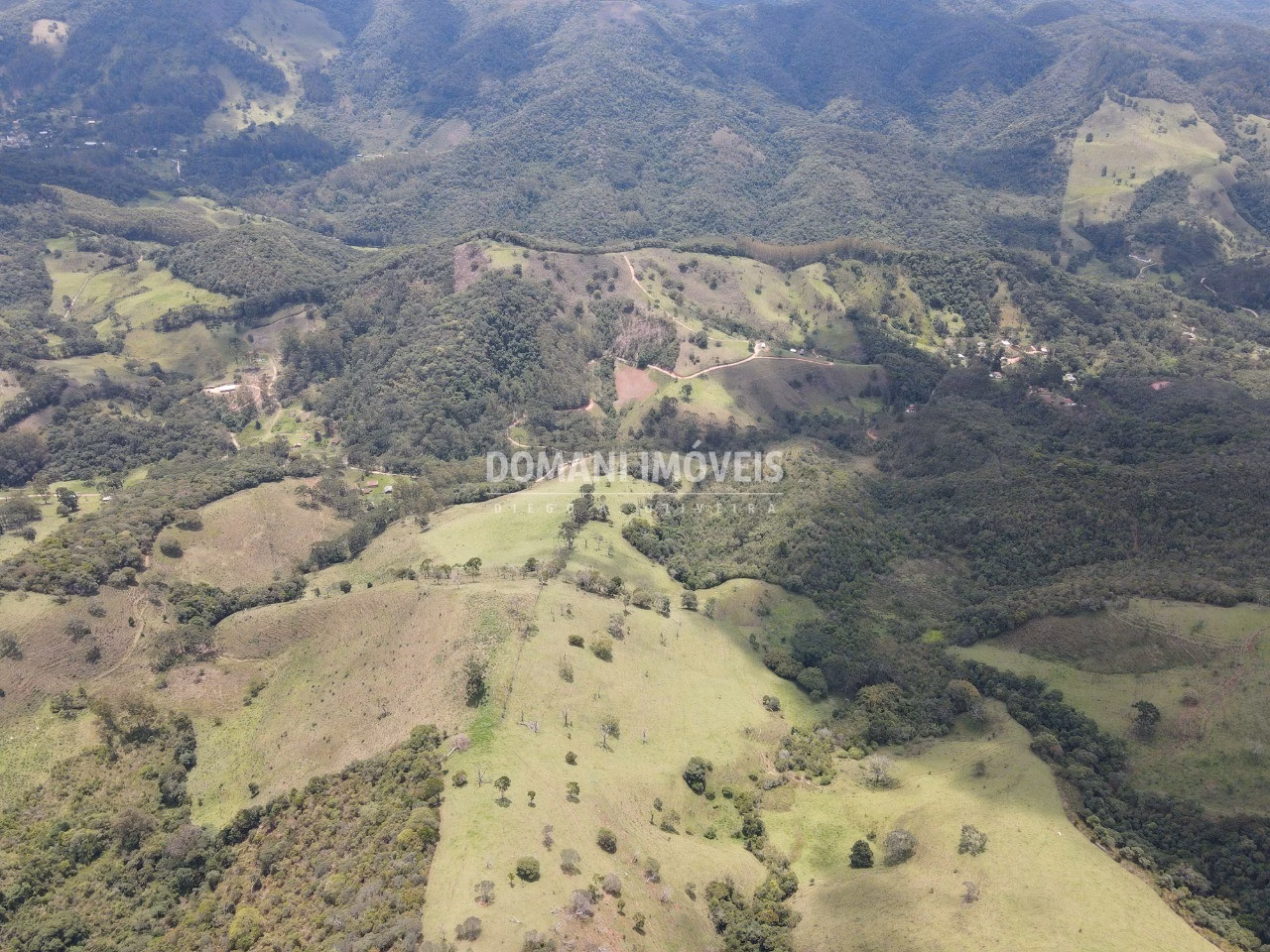 Sítio de 24 ha em Campos do Jordão, SP