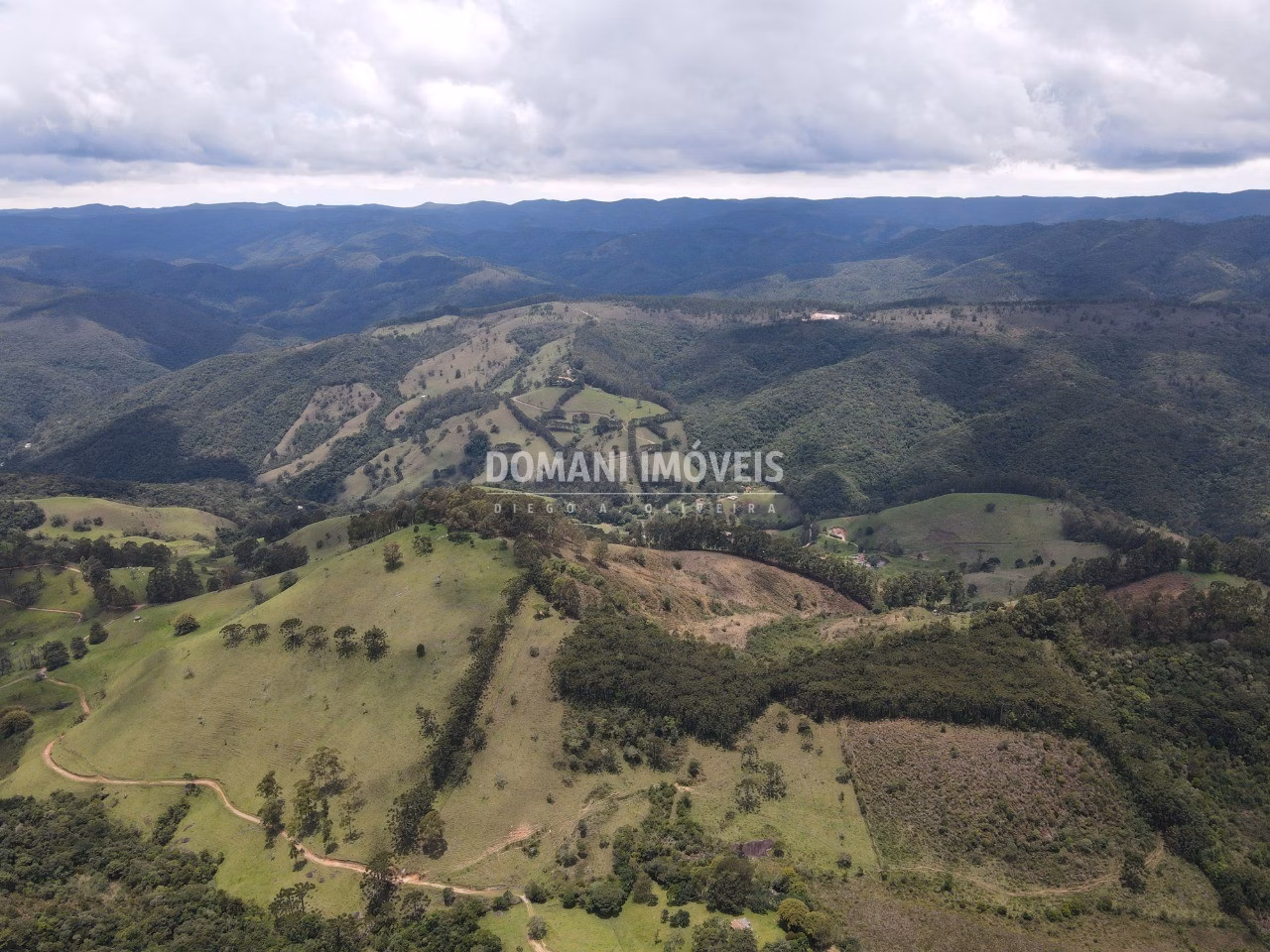 Sítio de 24 ha em Campos do Jordão, SP