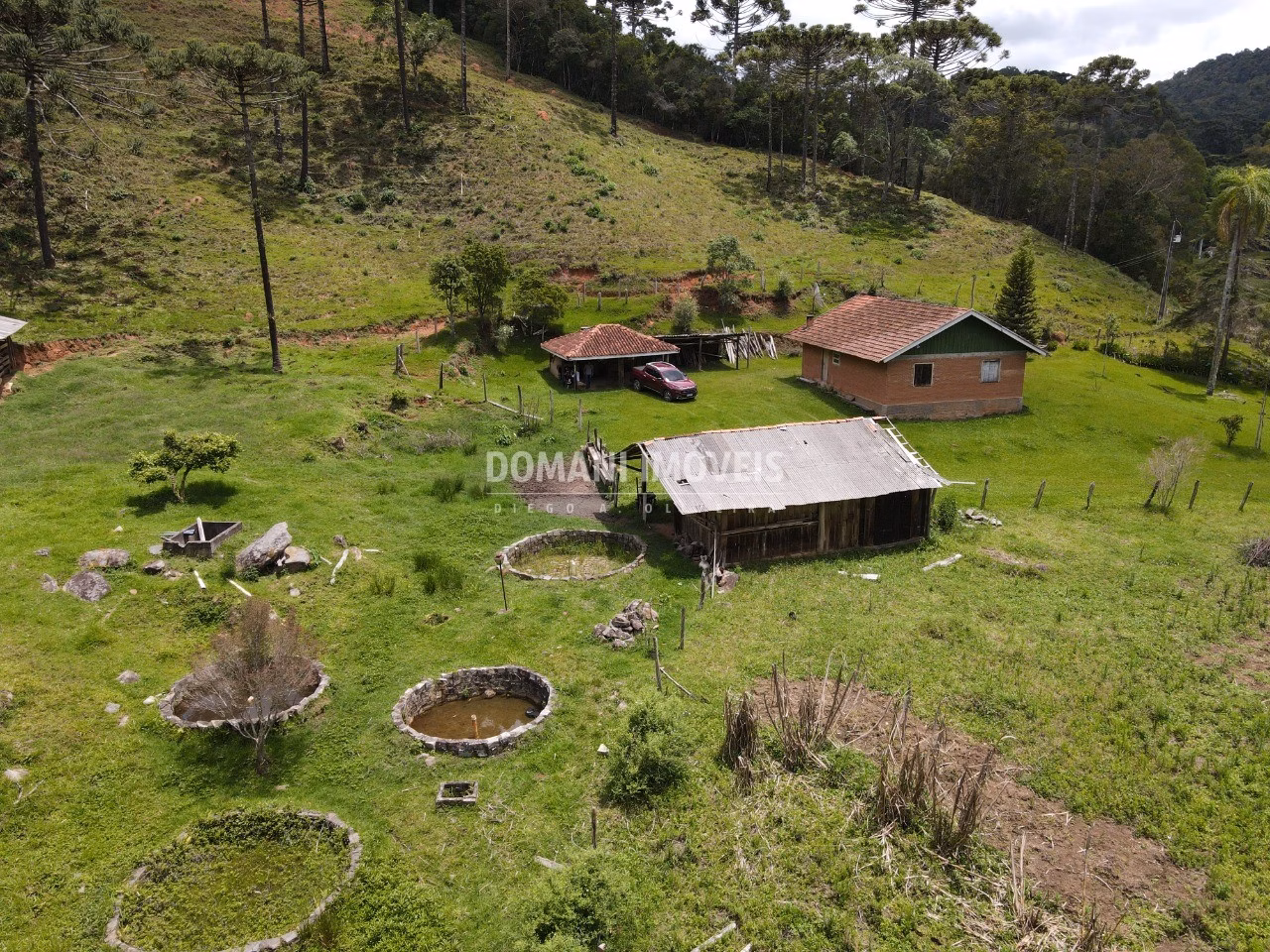 Sítio de 24 ha em Campos do Jordão, SP