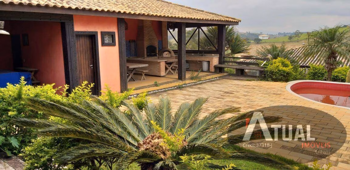 Casa de 1.621 m² em Piracaia, SP