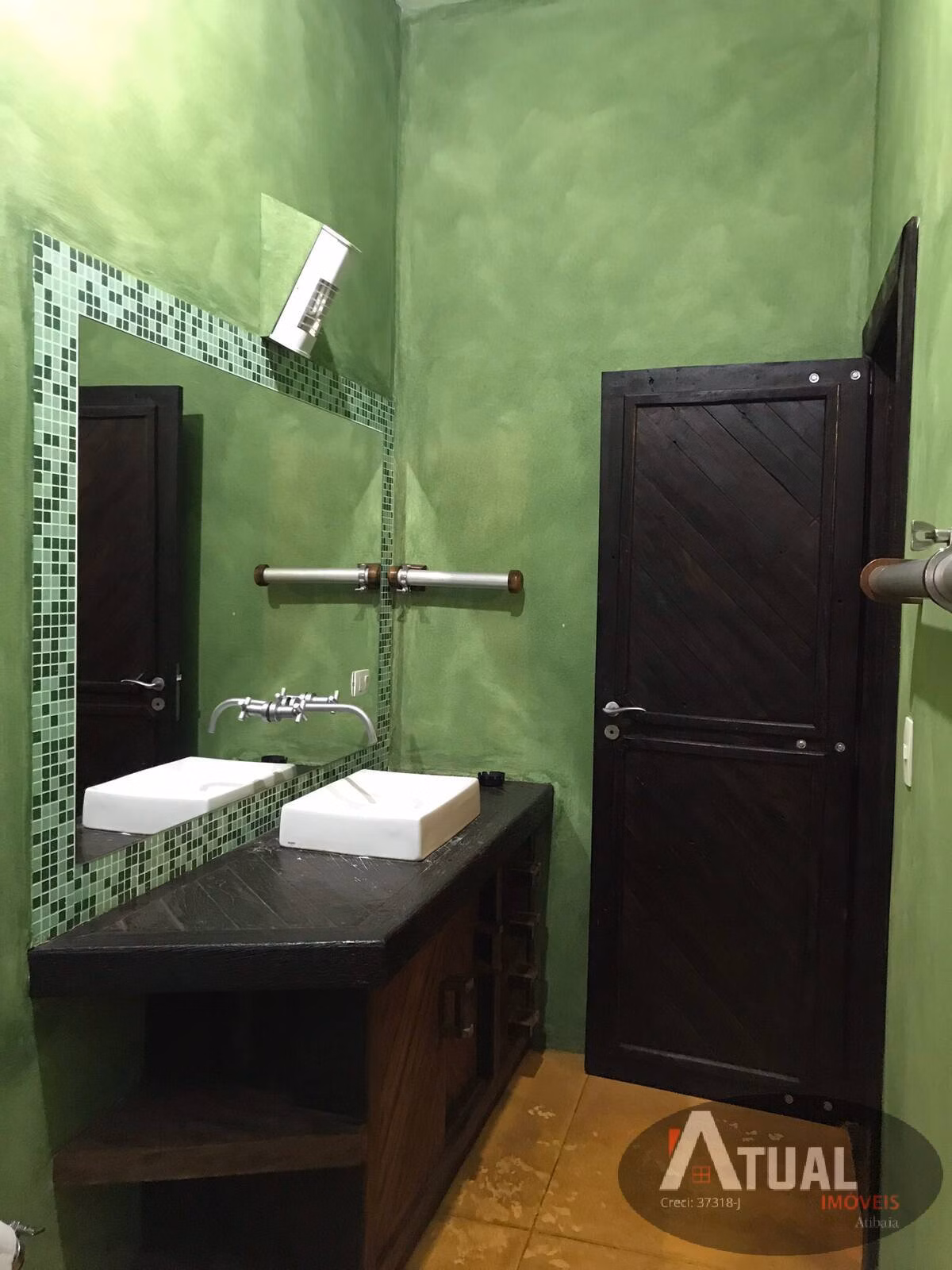 Casa de 1.621 m² em Piracaia, SP