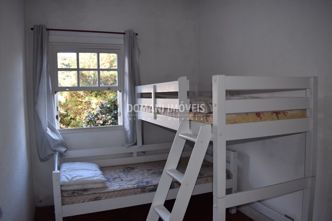 Casa de 1.080 m² em Campos do Jordão, SP
