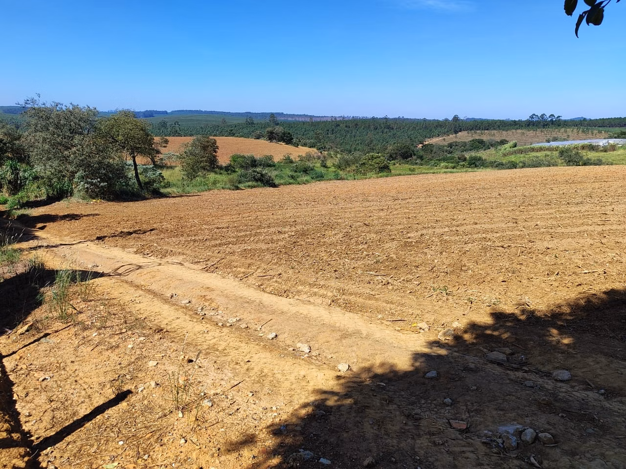 Sítio de 73 ha em Itapetininga, SP
