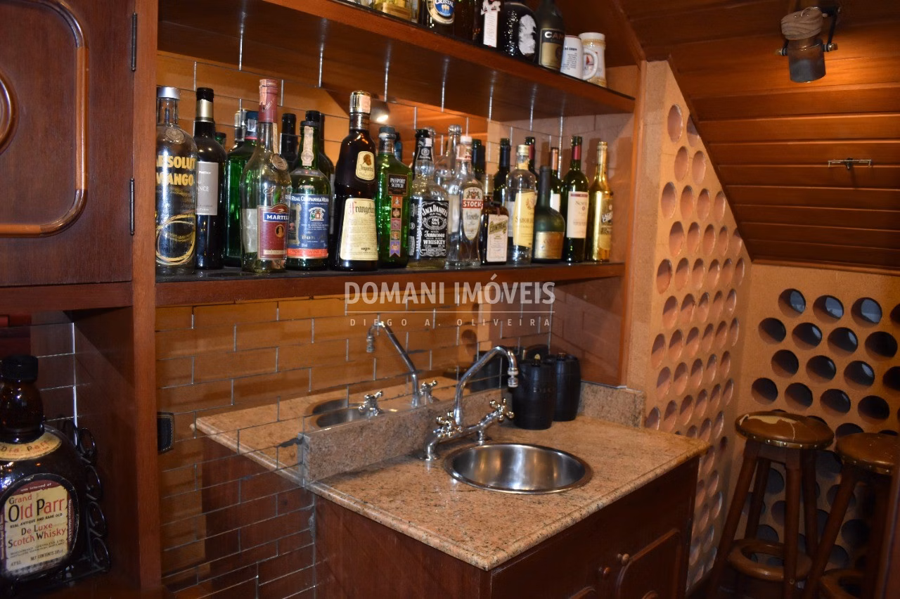 Casa de 2.550 m² em Campos do Jordão, SP