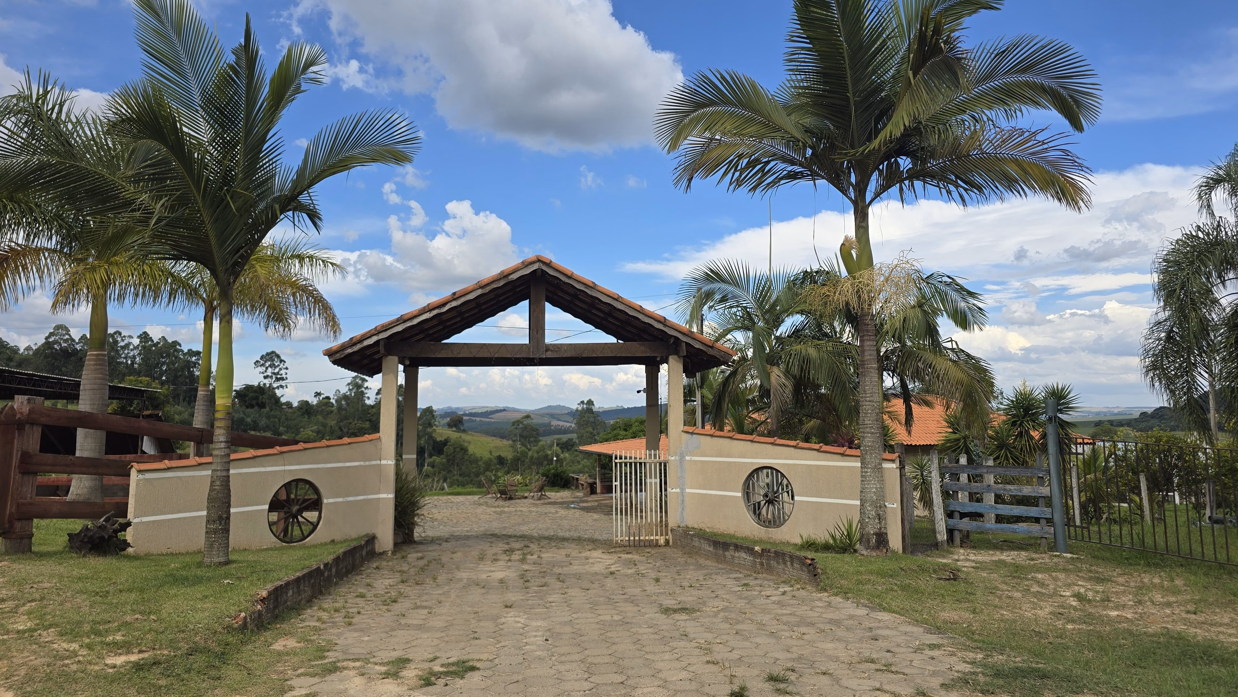 Country home of 21 acres in Tomazina, PR, Brazil