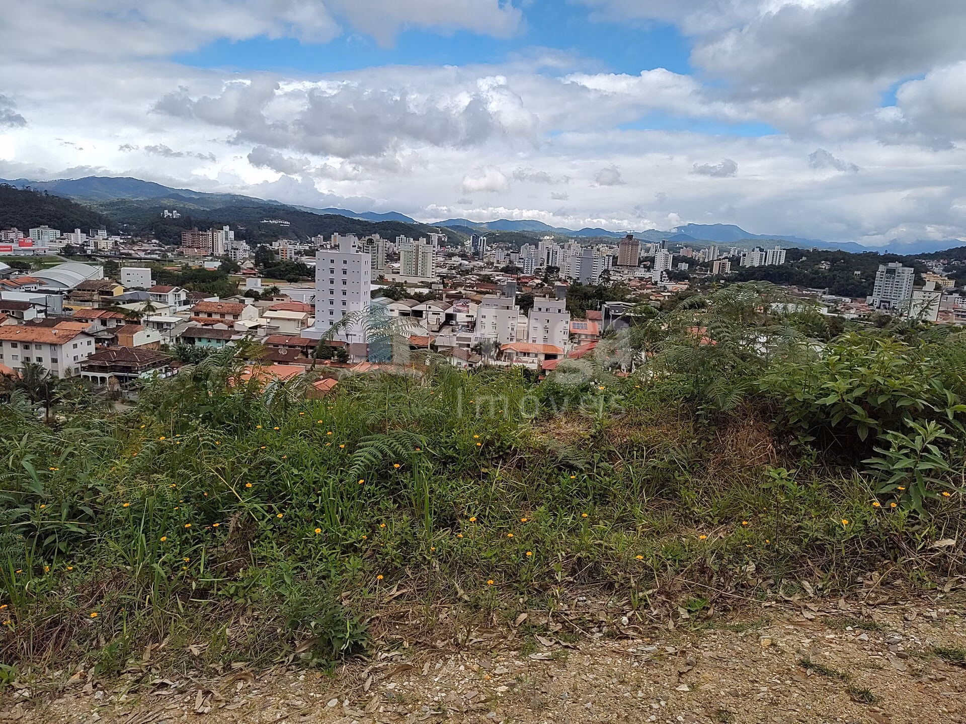 Terreno de 461 m² em Brusque, SC