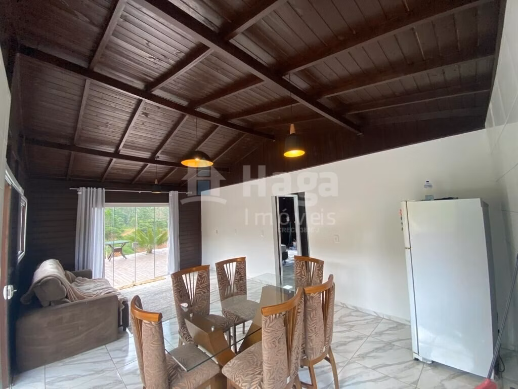 Chácara de 2.350 m² em Tijucas, SC