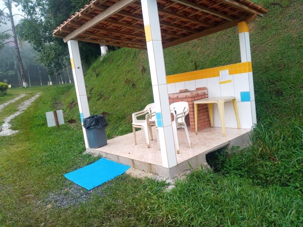 Sítio de 22 ha em Juquitiba, SP