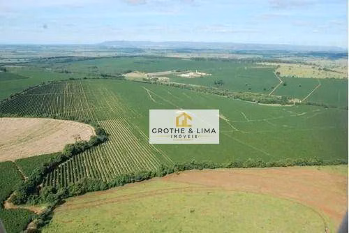 Fazenda de 530 ha em Piumhi, MG