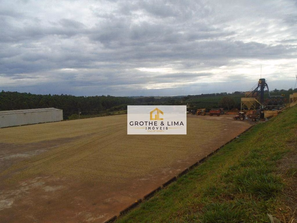 Fazenda de 530 ha em Piumhi, MG