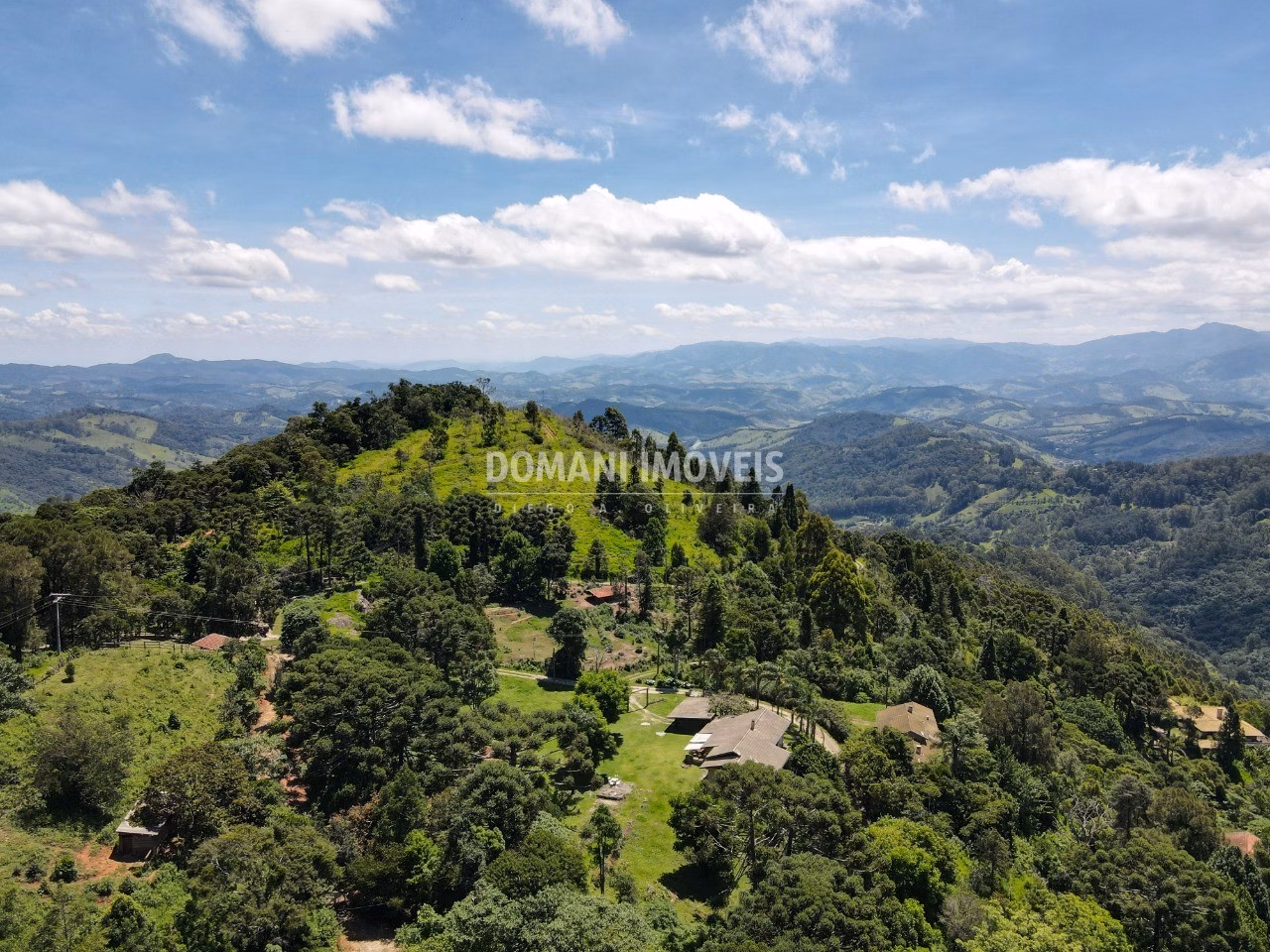 Plot of 1,360 m² in Campos do Jordão, SP, Brazil