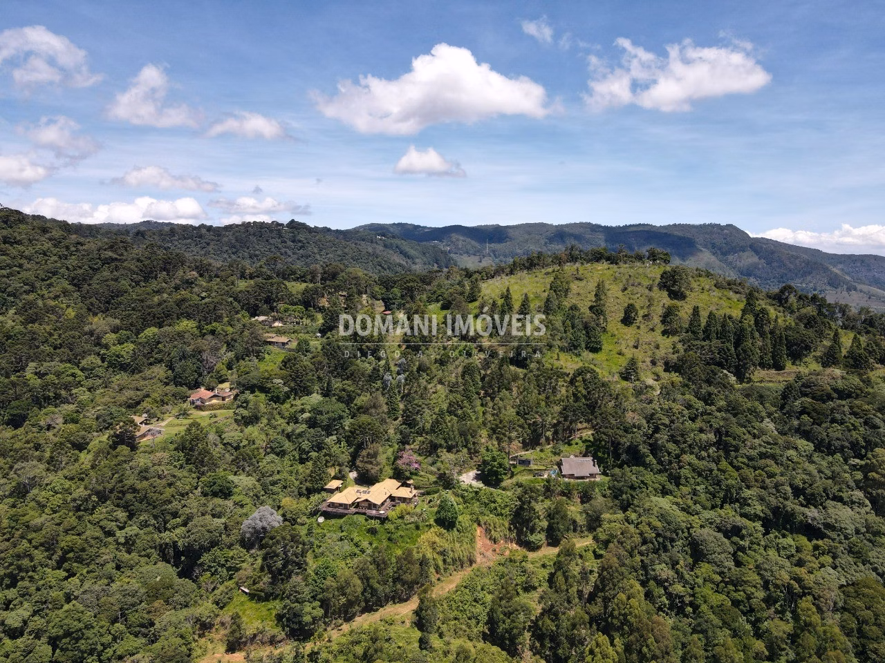 Plot of 1,360 m² in Campos do Jordão, SP, Brazil