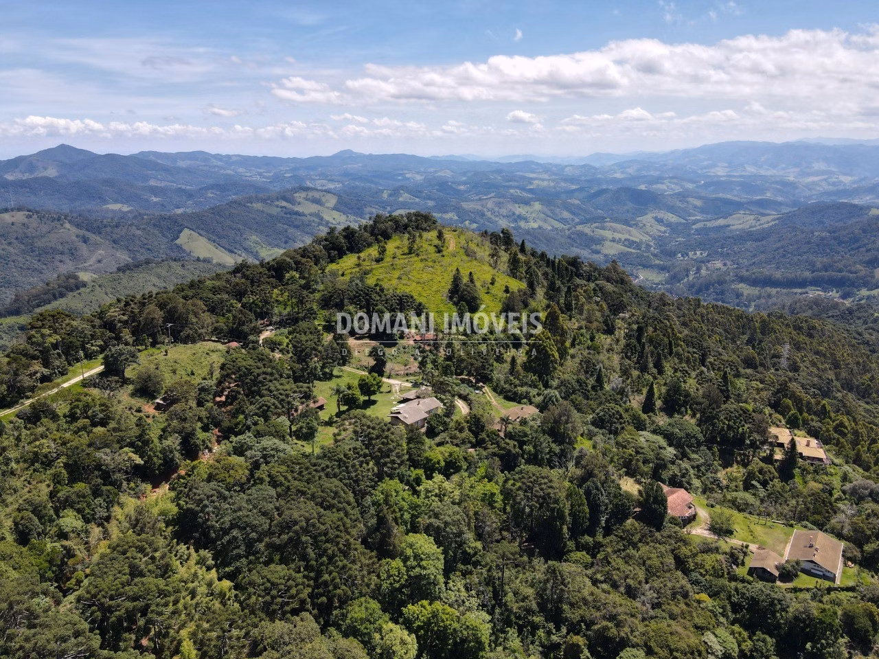 Plot of 1,360 m² in Campos do Jordão, SP, Brazil
