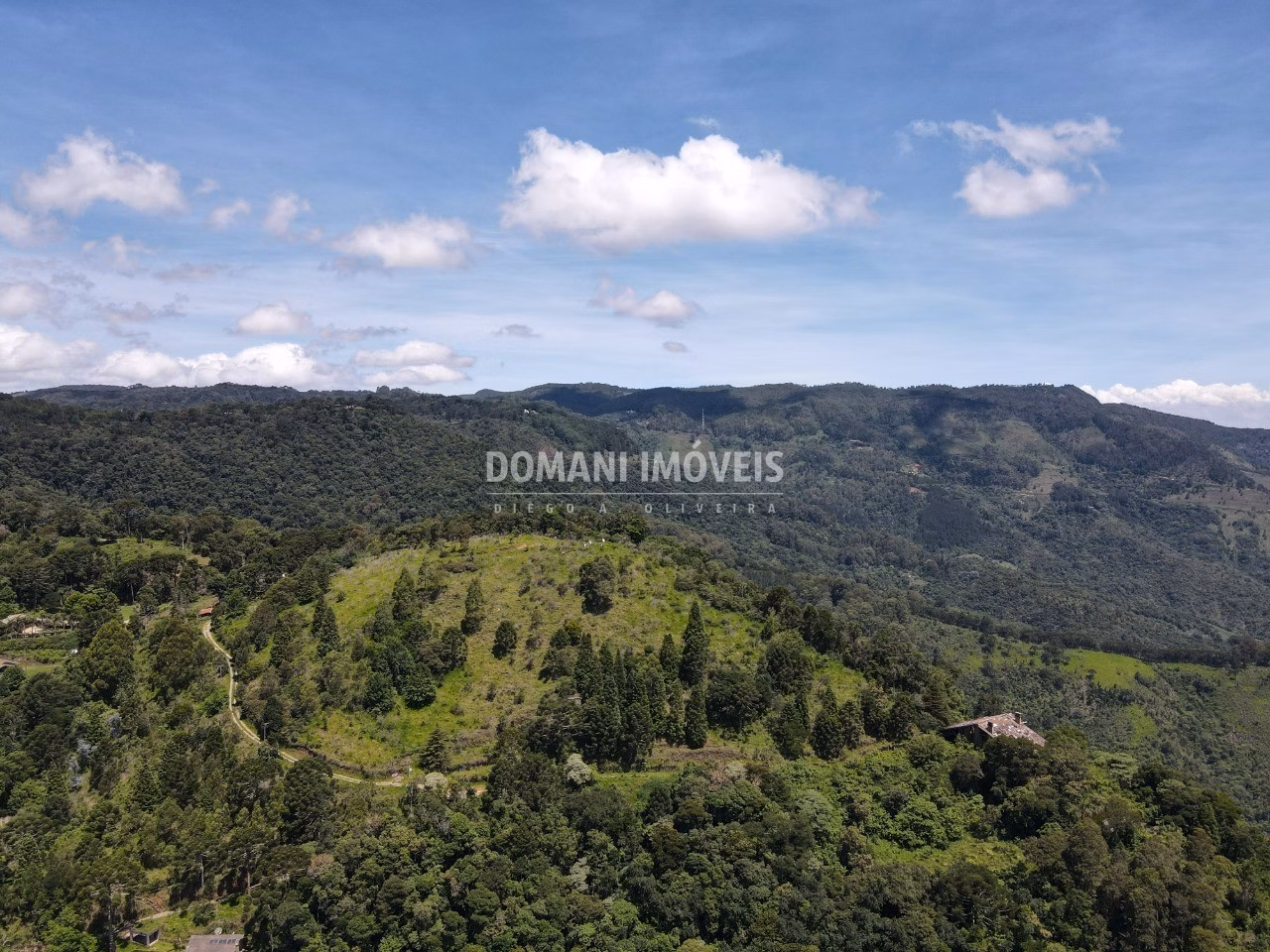 Plot of 1,360 m² in Campos do Jordão, SP, Brazil