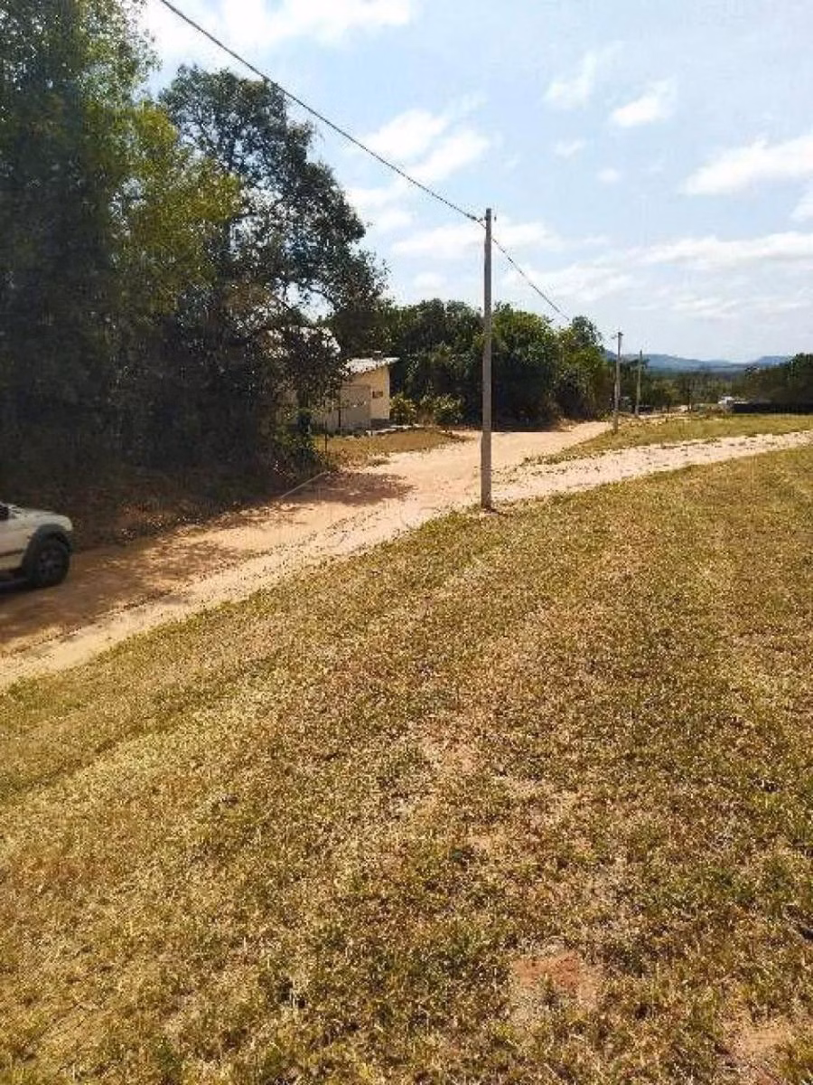 Chácara à venda de 465 m² em Pardinho, SP