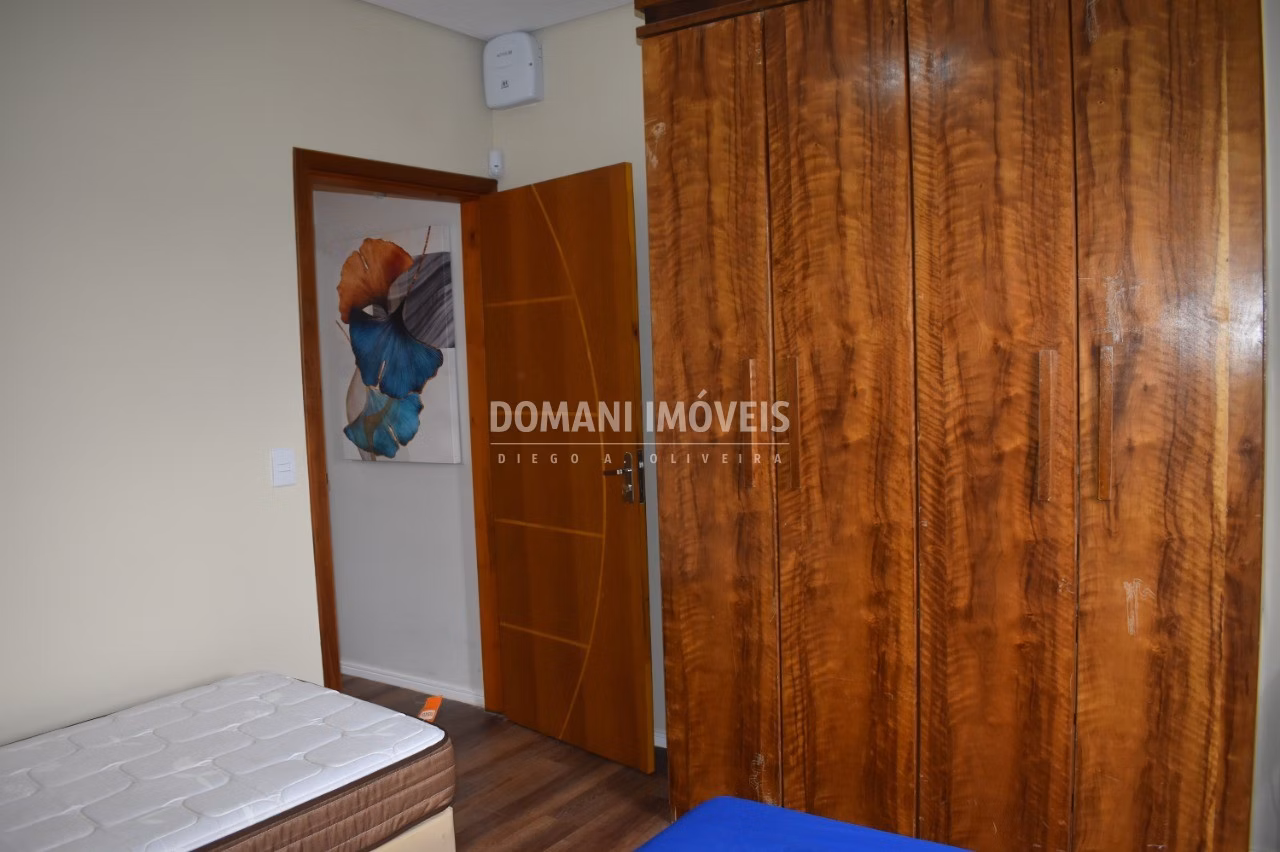 Casa de 446 m² em Campos do Jordão, SP