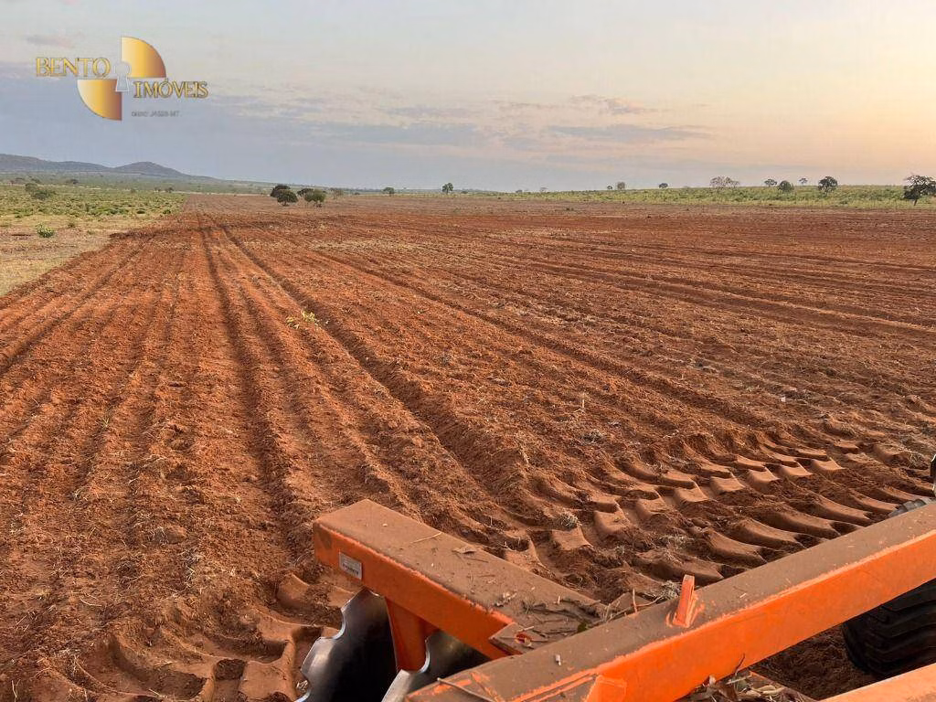 Fazenda de 4.319 ha em Chapada dos Guimarães, MT