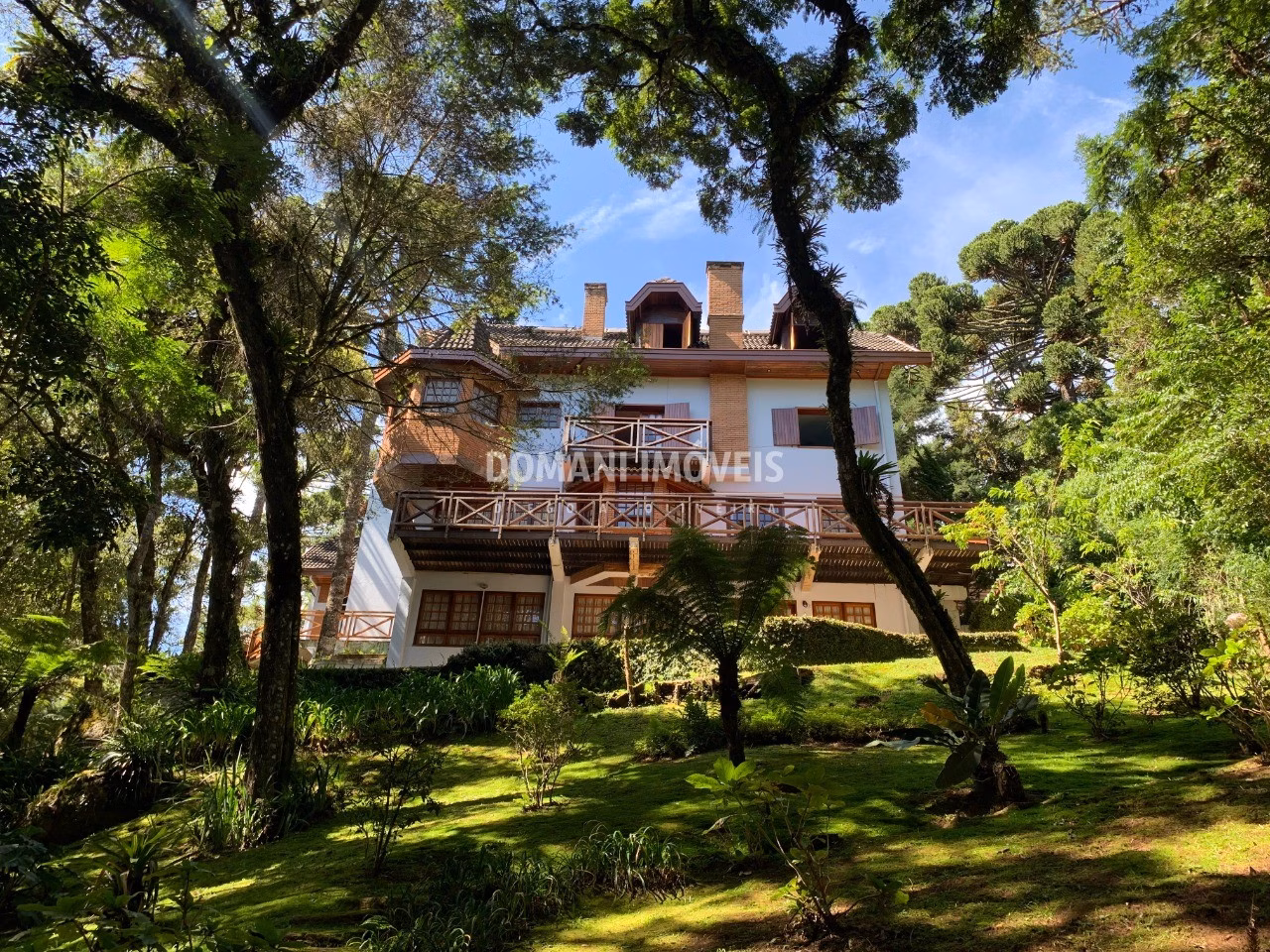 House of 3,180 m² in Campos do Jordão, SP, Brazil