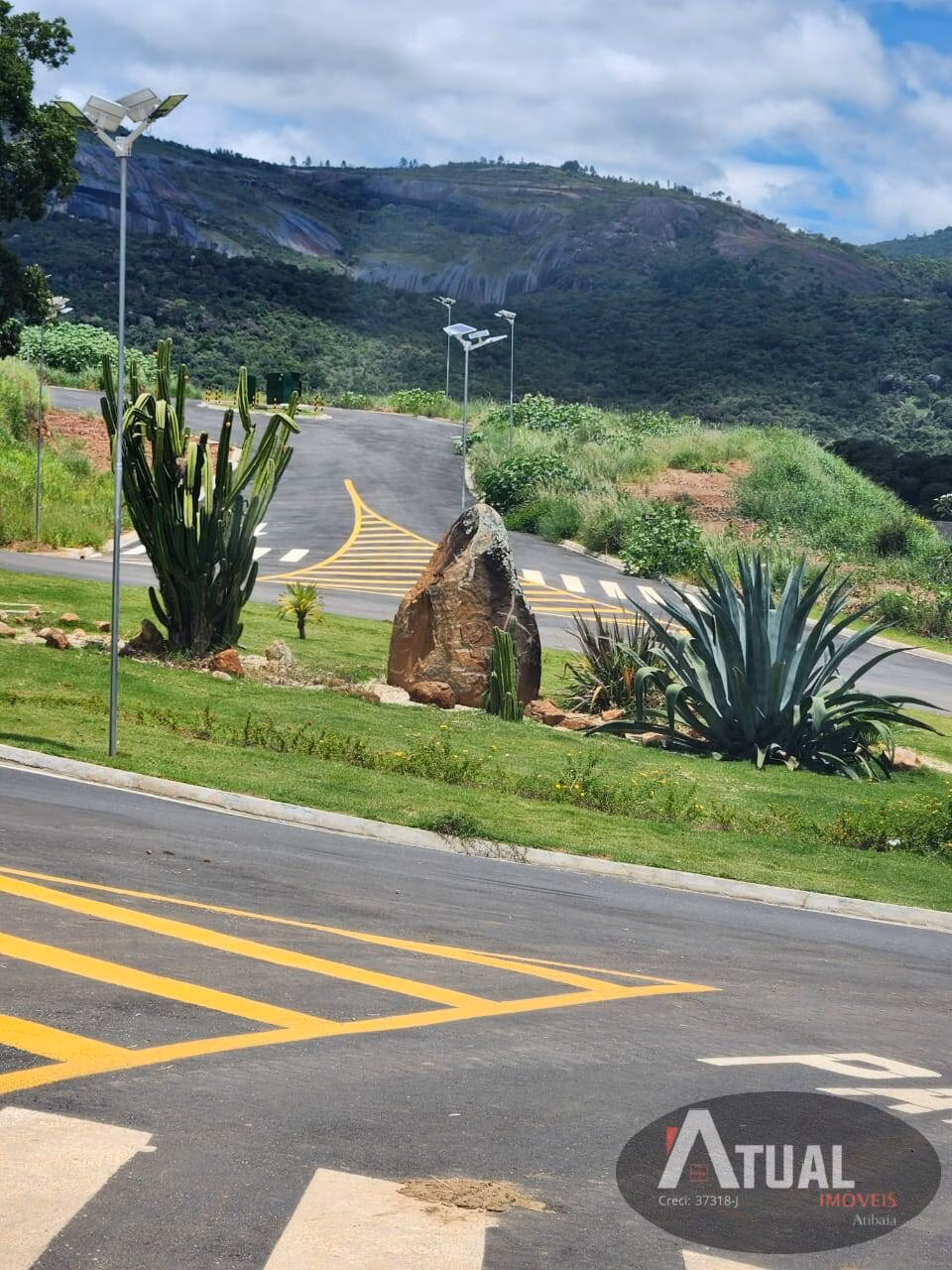 Terreno de 741 m² em Atibaia, SP