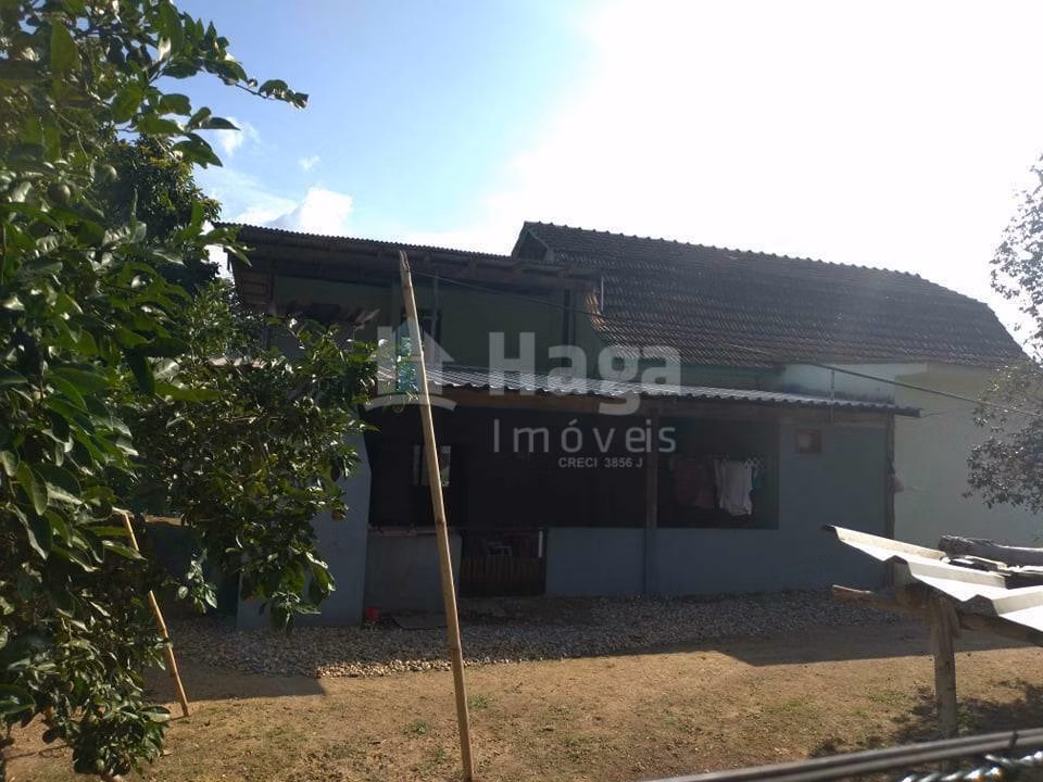 Casa de 570 m² em Brusque, SC