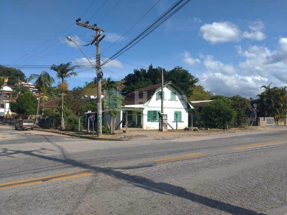 Casa de 570 m² em Brusque, SC