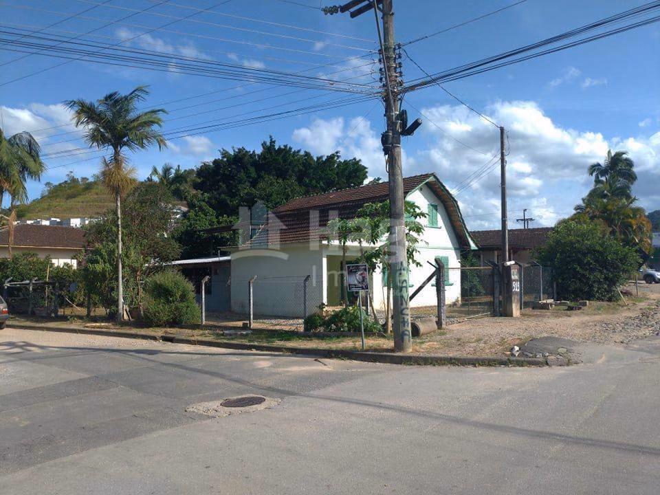 Casa de 570 m² em Brusque, SC