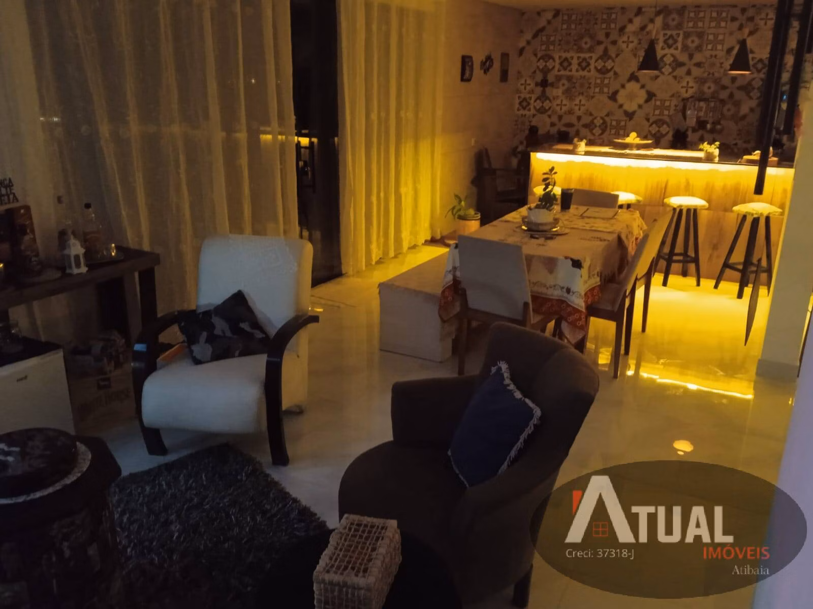 Casa de 700 m² em Mairiporã, SP