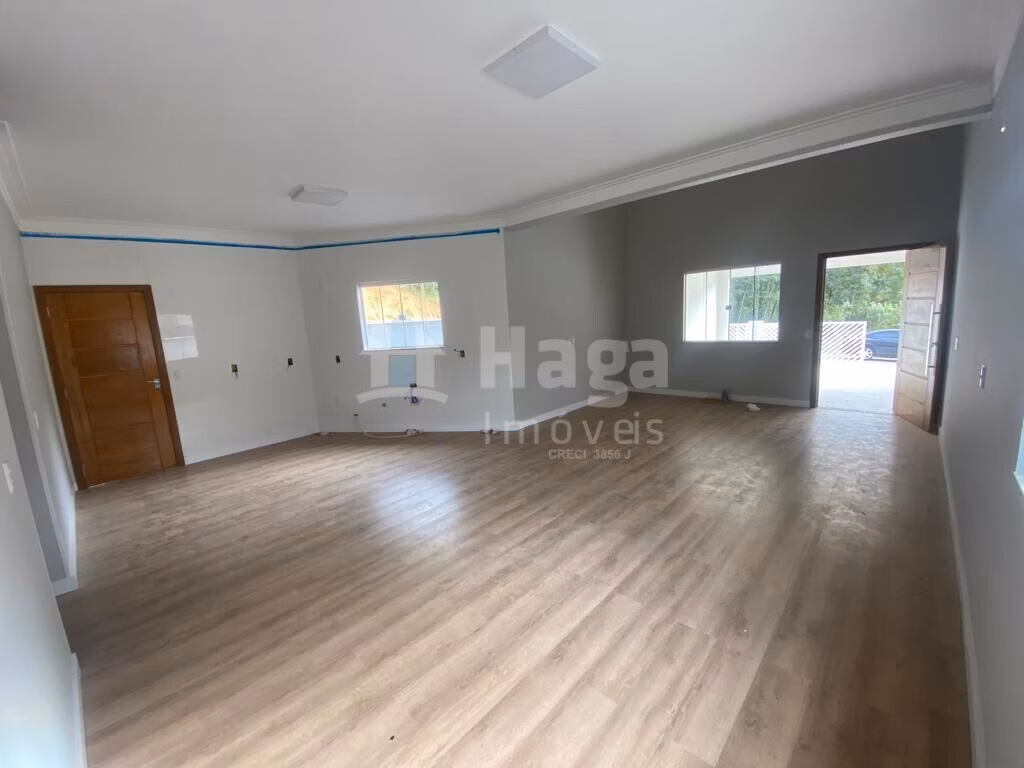 Casa de 380 m² em Nova Trento, SC