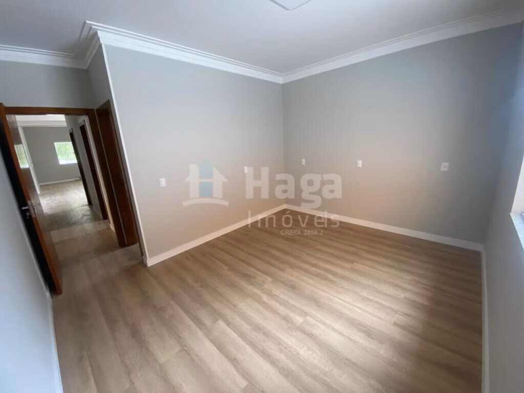 Casa de 380 m² em Nova Trento, SC