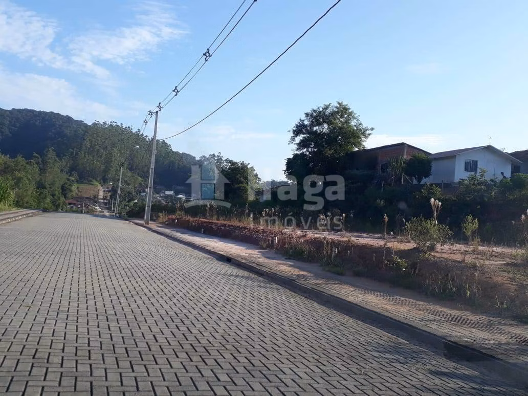 Terreno de 301 m² em Guabiruba, SC