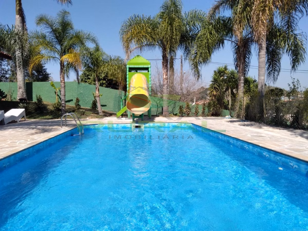 Chácara de 4.500 m² em Mairinque, SP