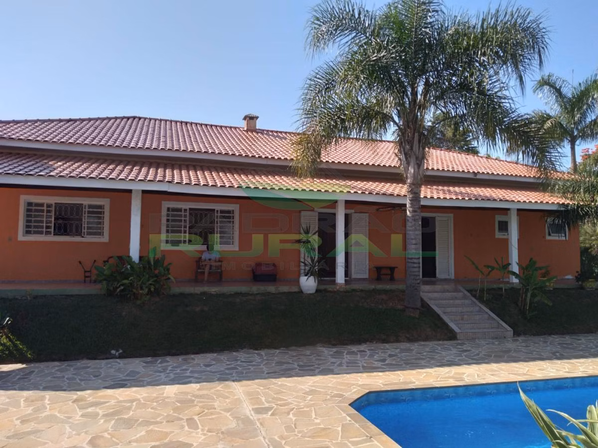 Chácara de 4.500 m² em Mairinque, SP