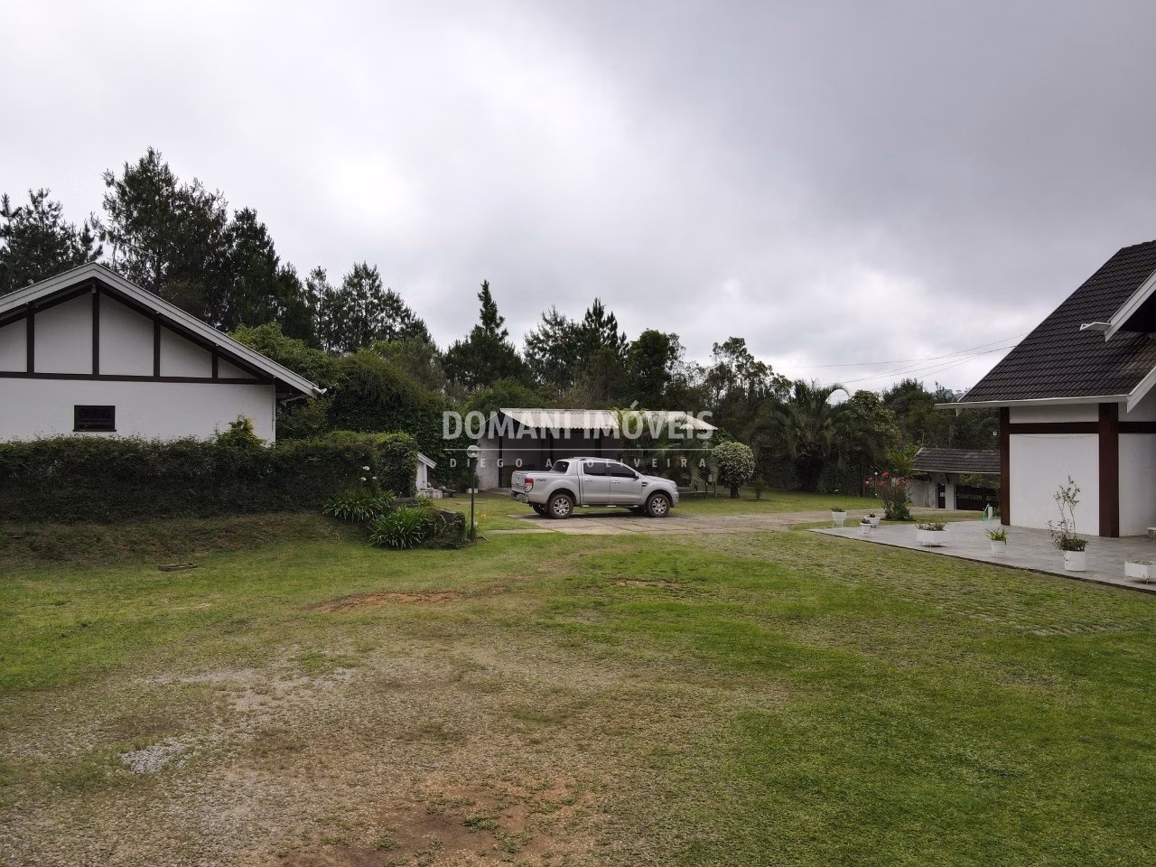 Pousada de 2.580 m² em Campos do Jordão, SP