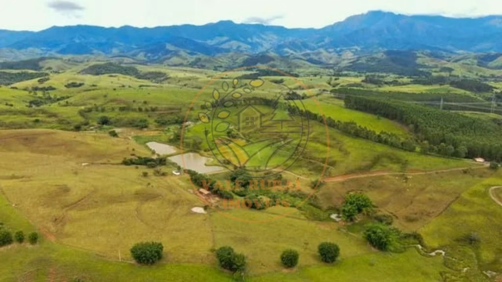 Farm zum Verkauf von 77 ha in Cachoeira Paulista, SP