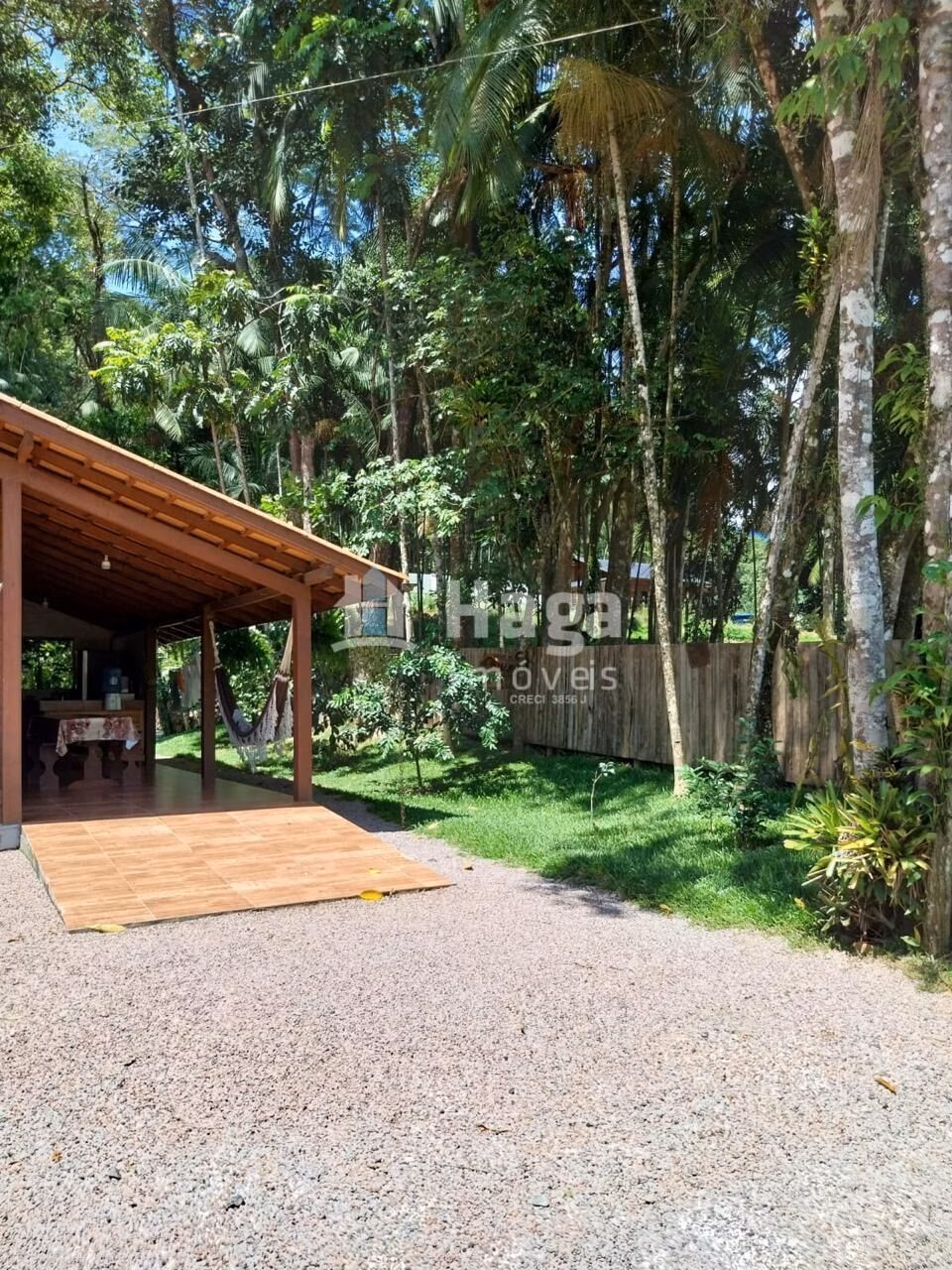 Chácara de 1.220 m² em Palhoça, SC