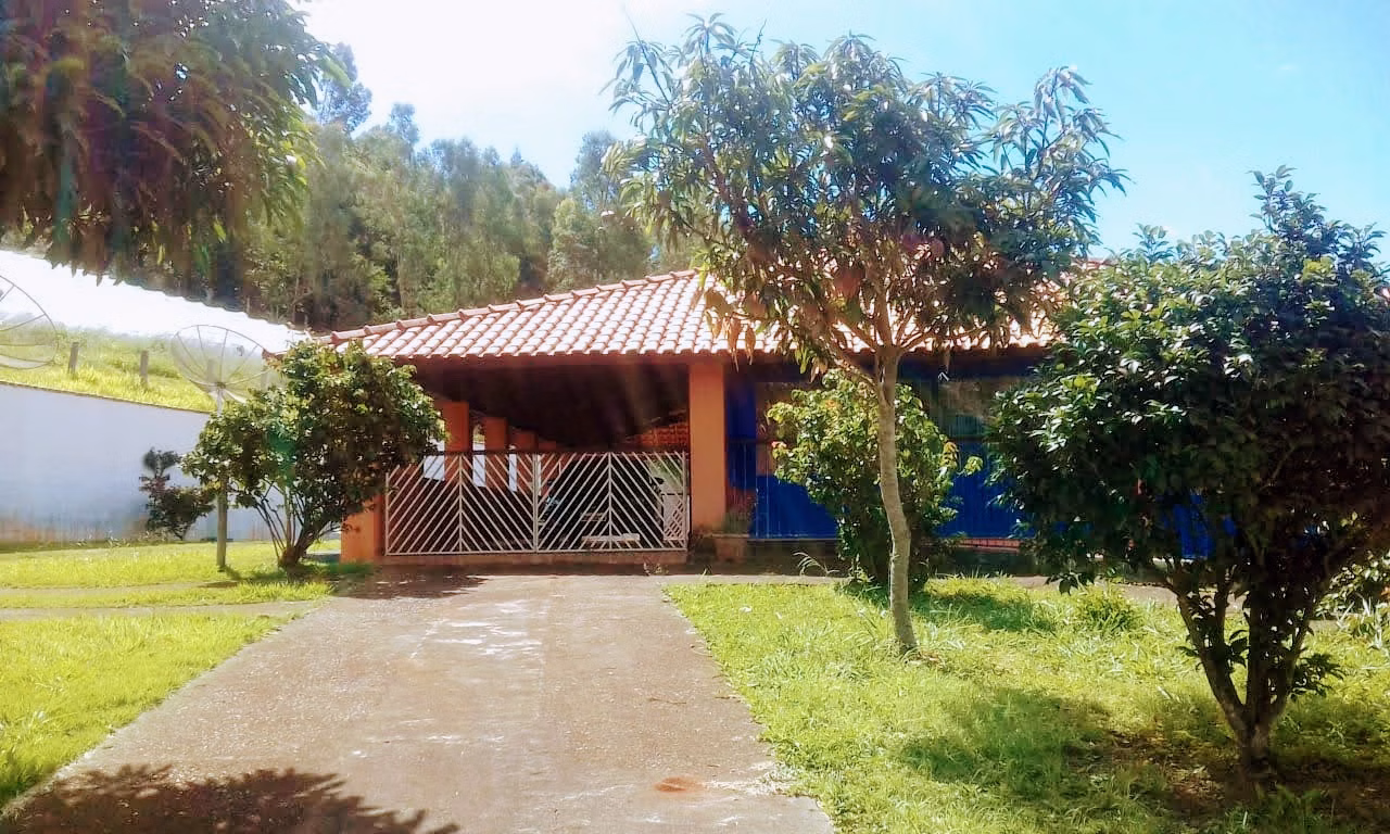 Sítio de 5 ha em Cambuí, MG