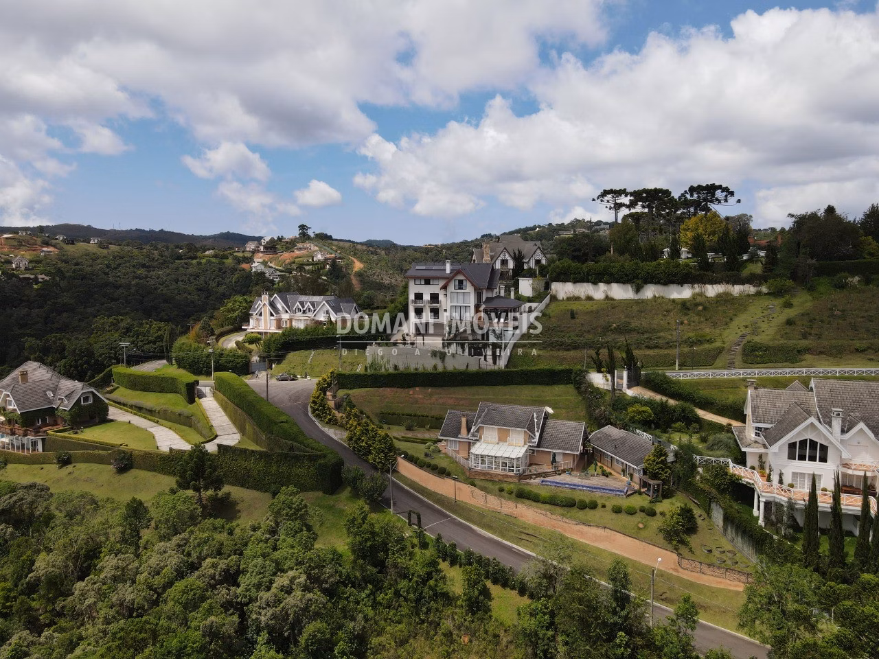 House of 3,370 m² in Campos do Jordão, SP, Brazil