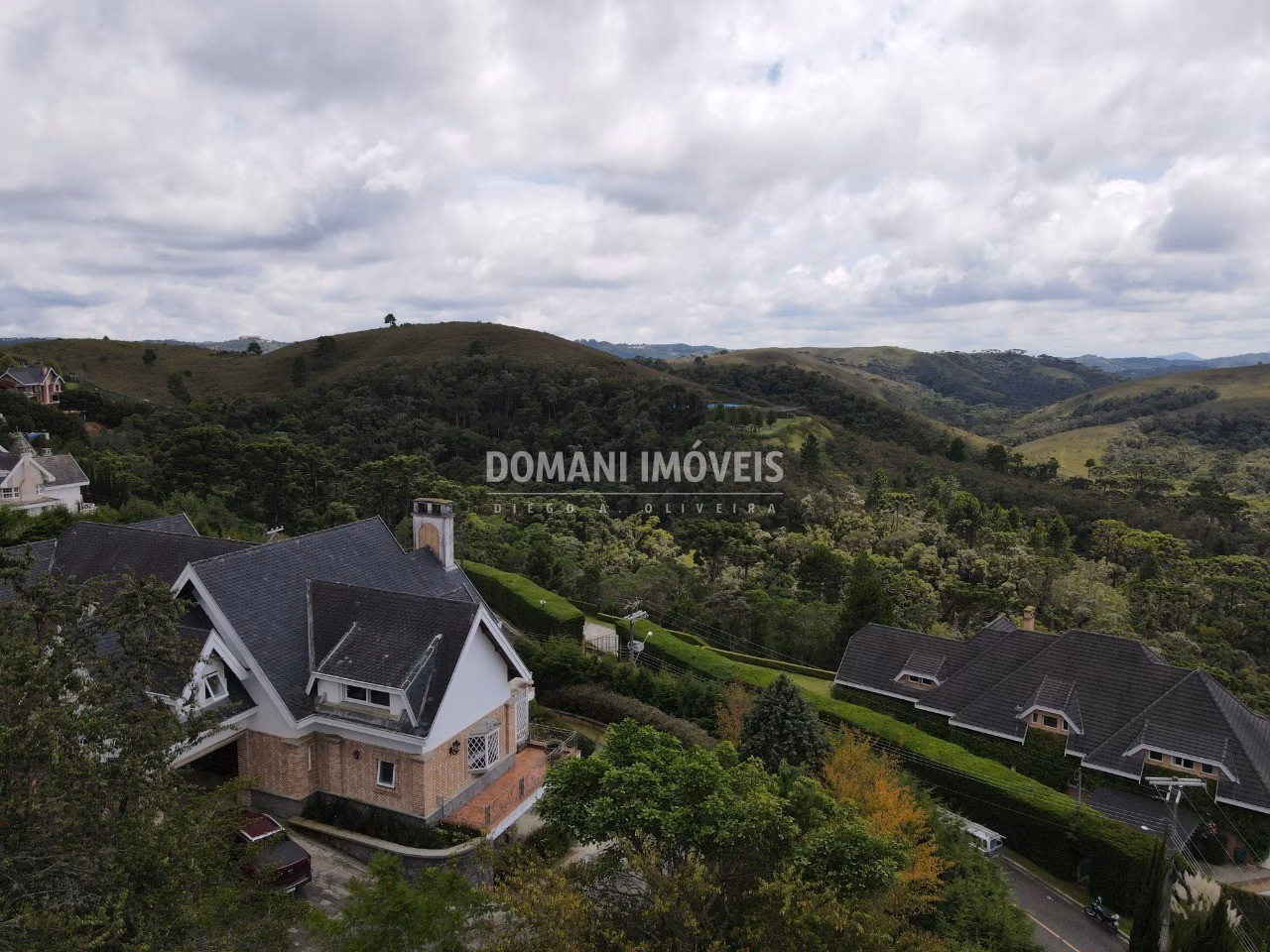 House of 3,370 m² in Campos do Jordão, SP, Brazil