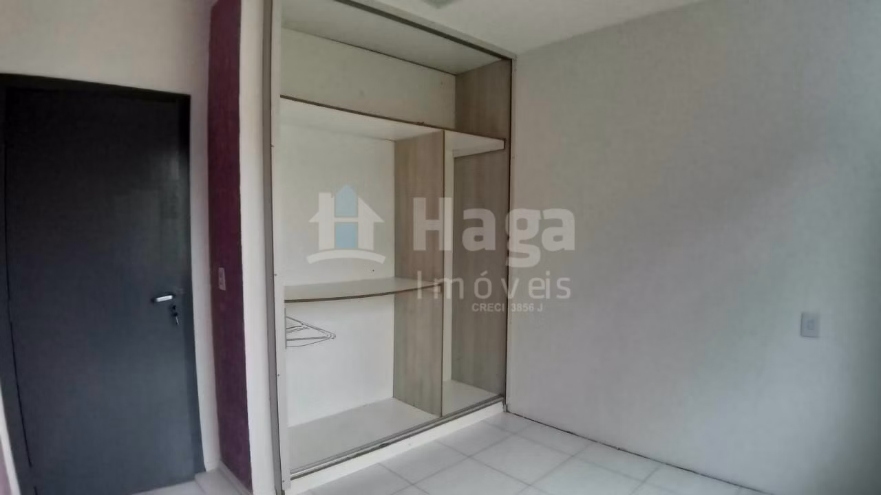 Casa de 367 m² em Guabiruba, SC