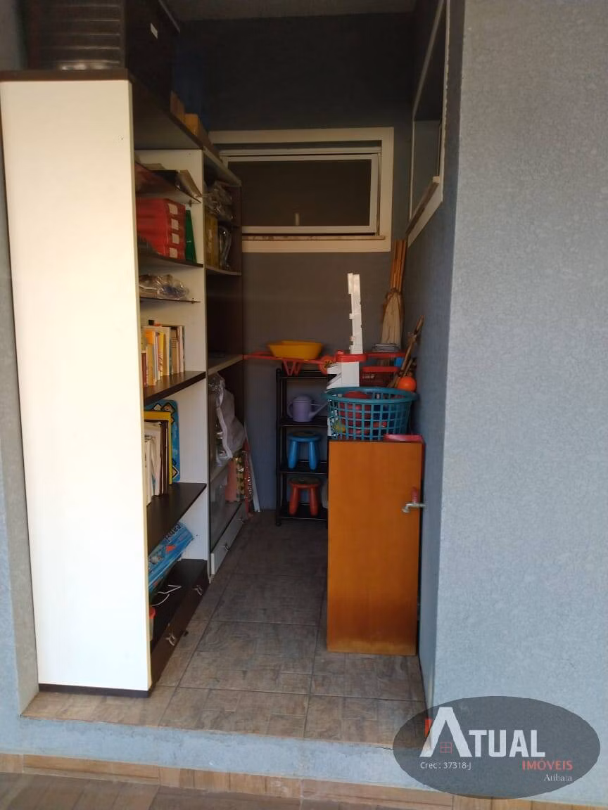 Casa de 1.180 m² em Atibaia, SP