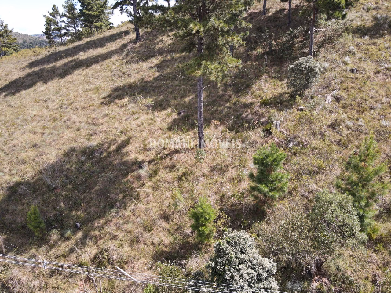 Terreno de 1.710 m² em Campos do Jordão, SP