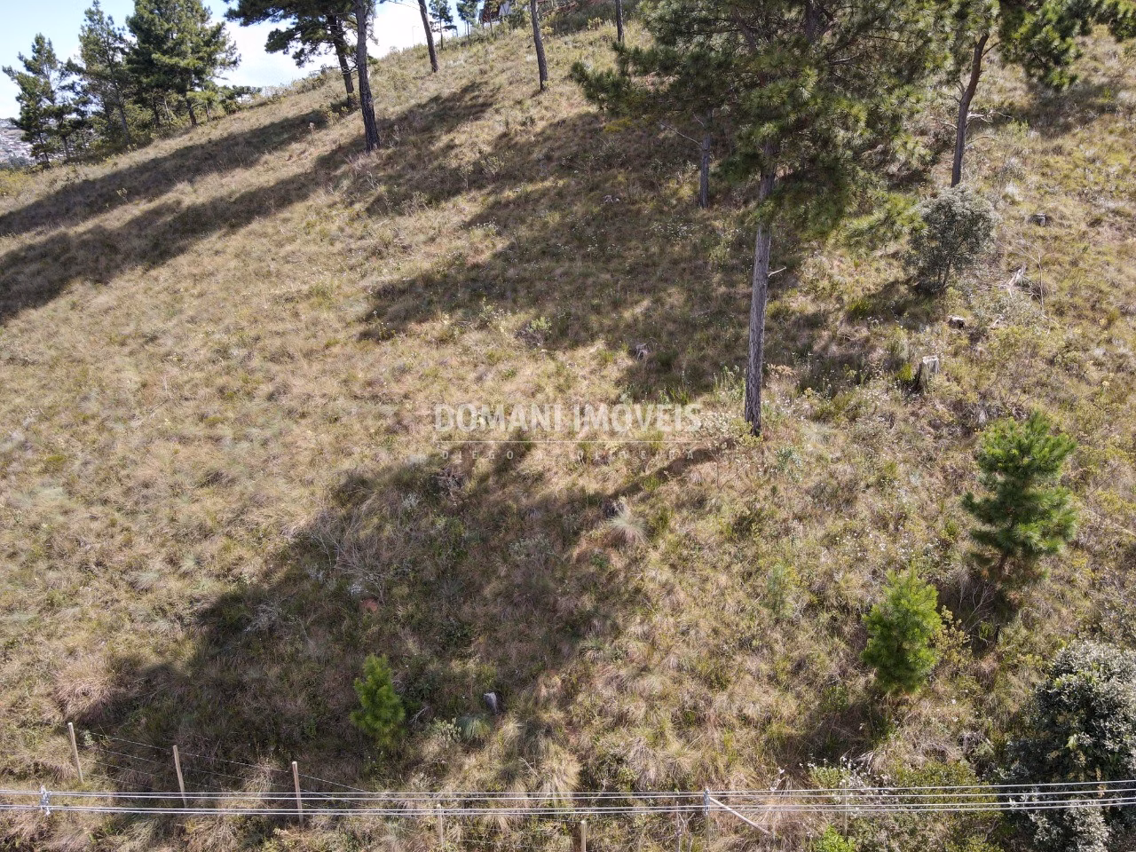 Terreno de 1.710 m² em Campos do Jordão, SP