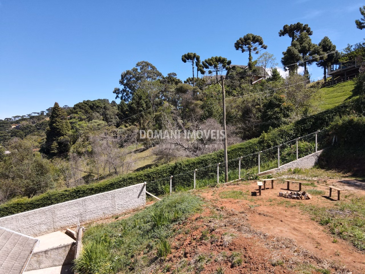 Casa de 940 m² em Campos do Jordão, SP