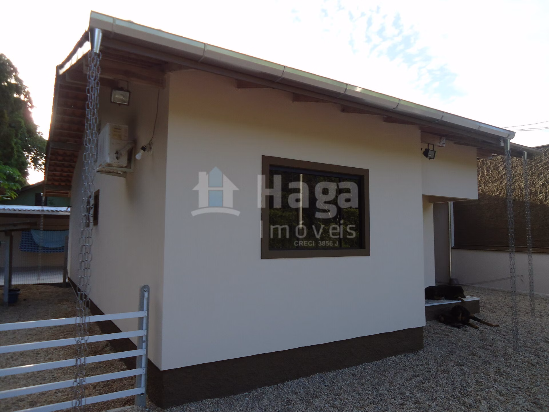 Casa de 405 m² em Brusque, SC