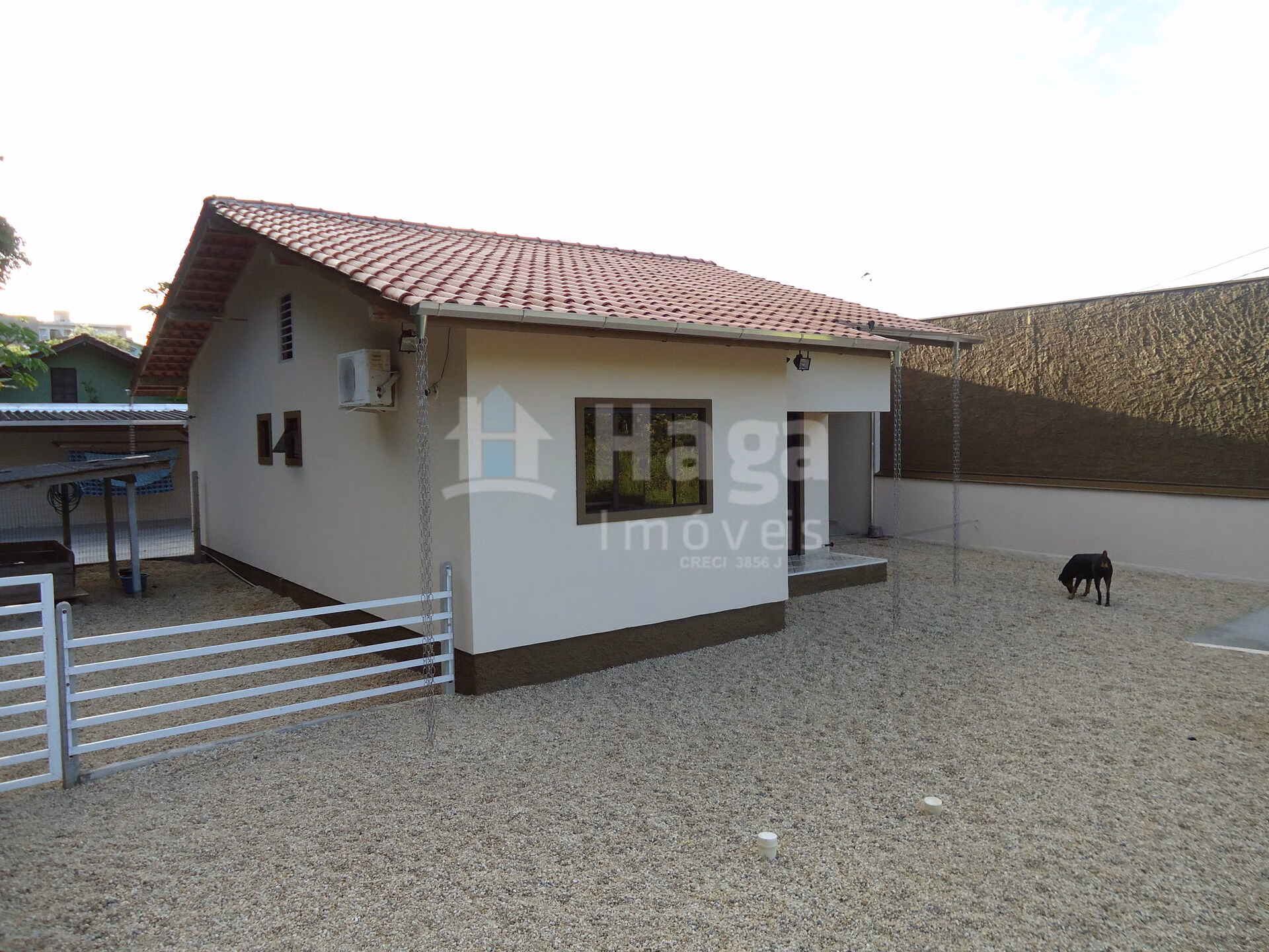 Casa de 405 m² em Brusque, SC
