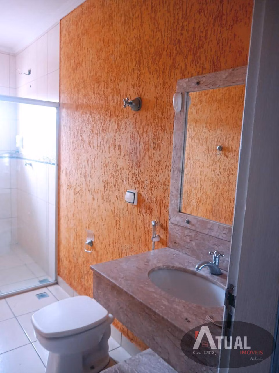 Casa de 250 m² em Atibaia, SP
