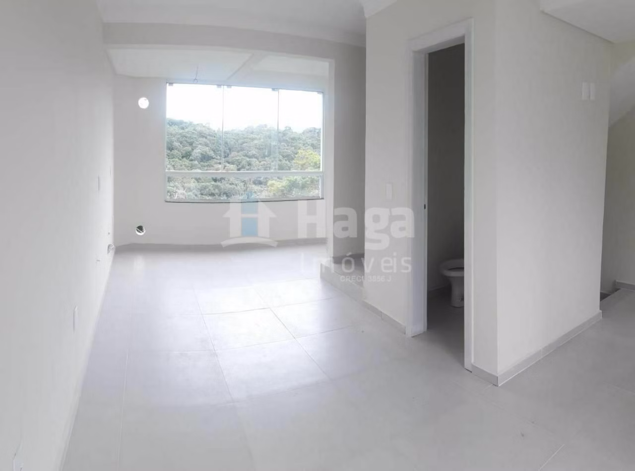 Casa de 80 m² em Brusque, SC