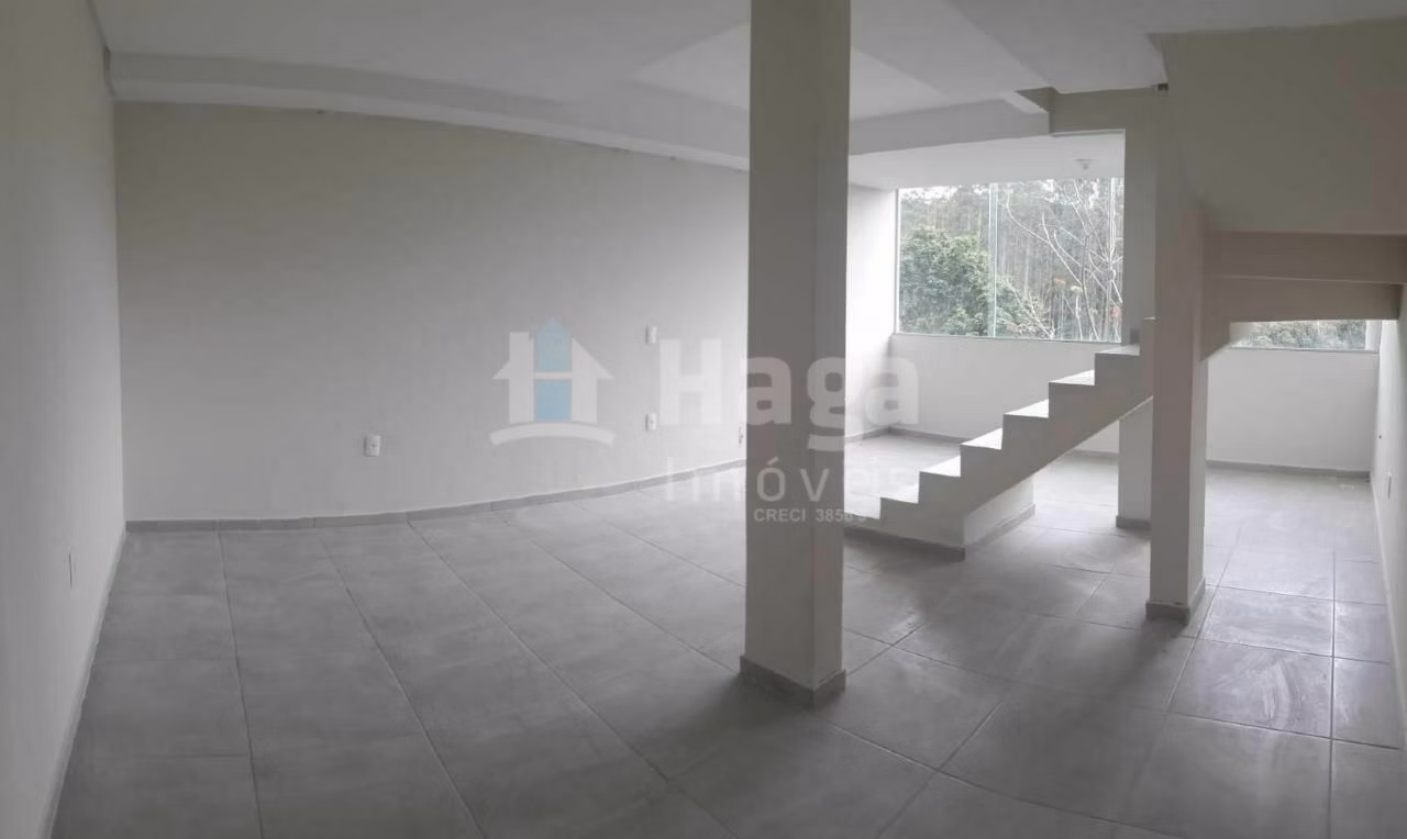 Casa de 80 m² em Brusque, SC