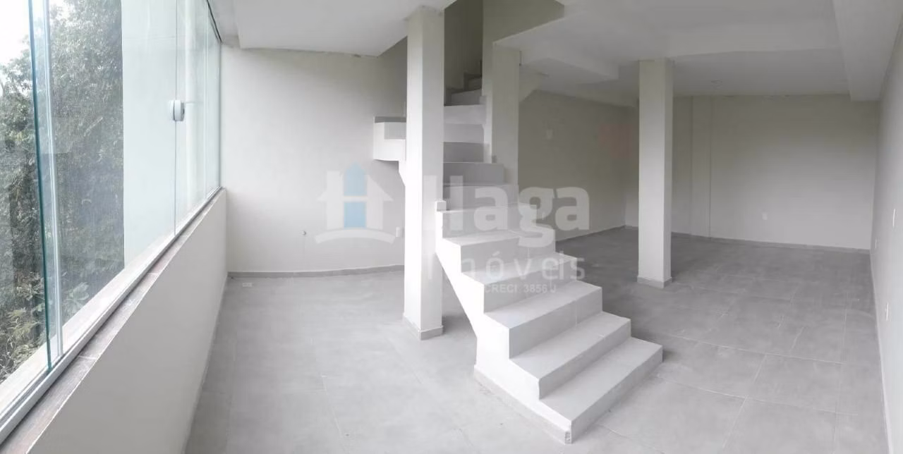 Casa de 80 m² em Brusque, SC