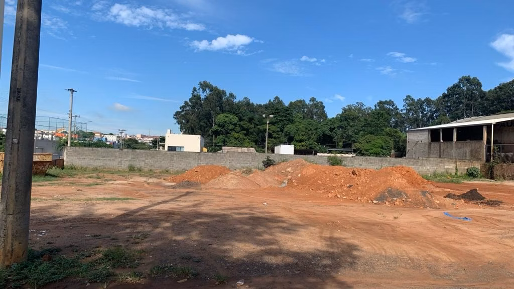 Terreno de 1.382 m² em Monte Mor, SP